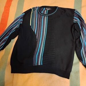 Tosani Canada Large Black Cotton Sweater.